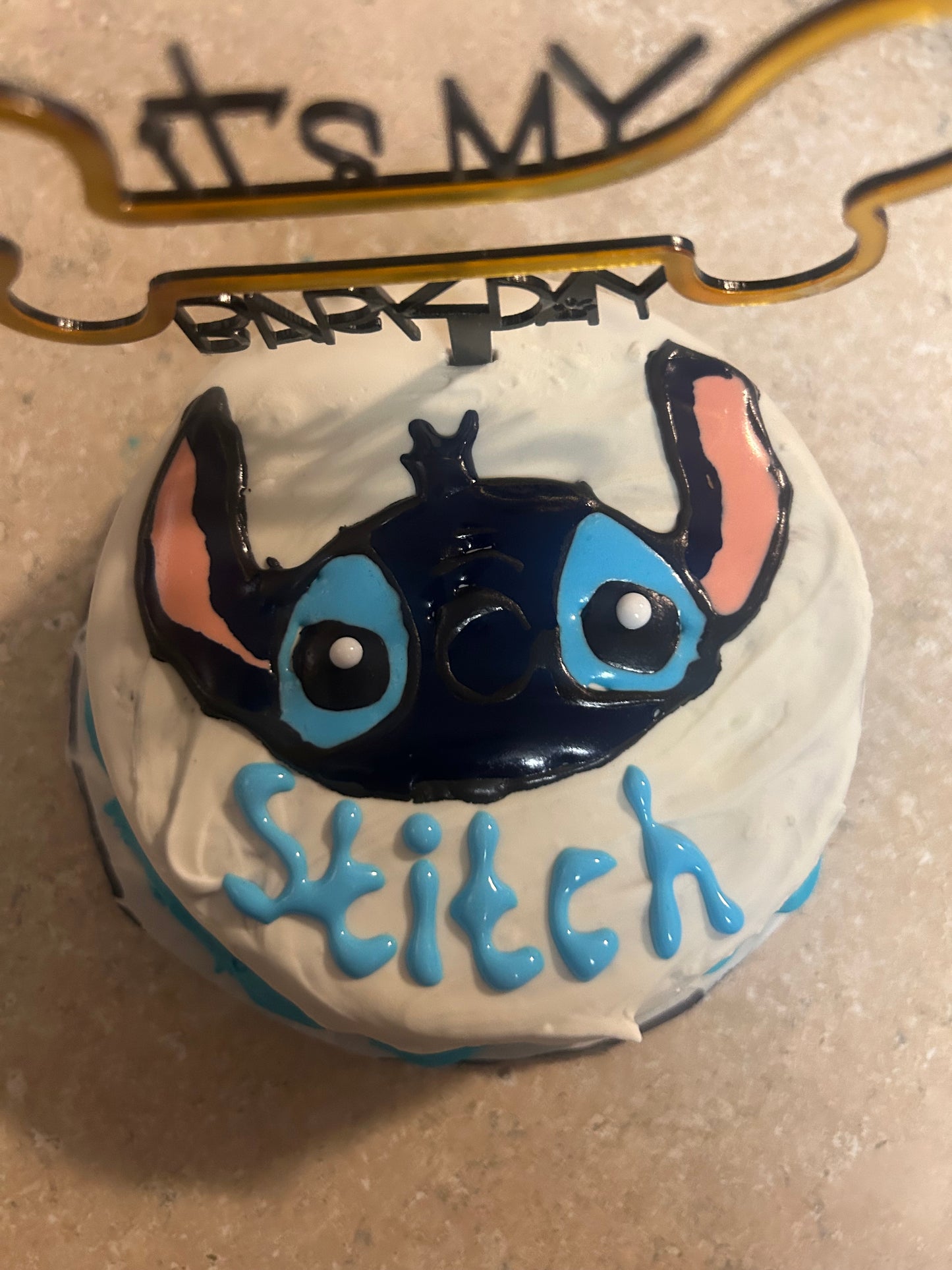 4” round birthday cakes